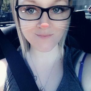 Meet your Posher, Crystal